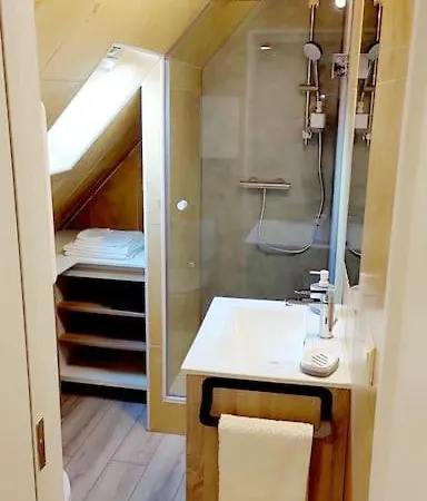 The Cozy Downtown Duplex Apartment Chevreuse