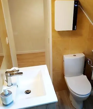 Apartment The Cozy Downtown Duplex Chevreuse