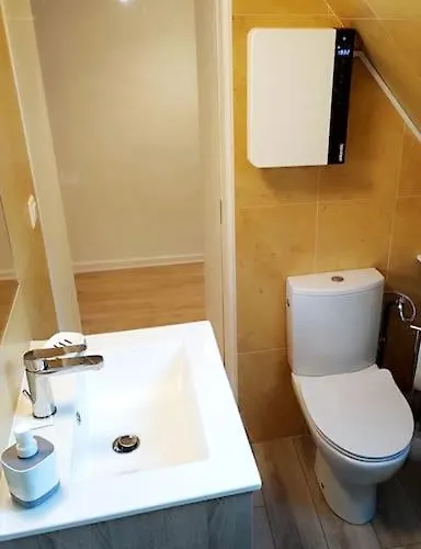 Апартаменты The Cozy Downtown Duplex Шеврёз